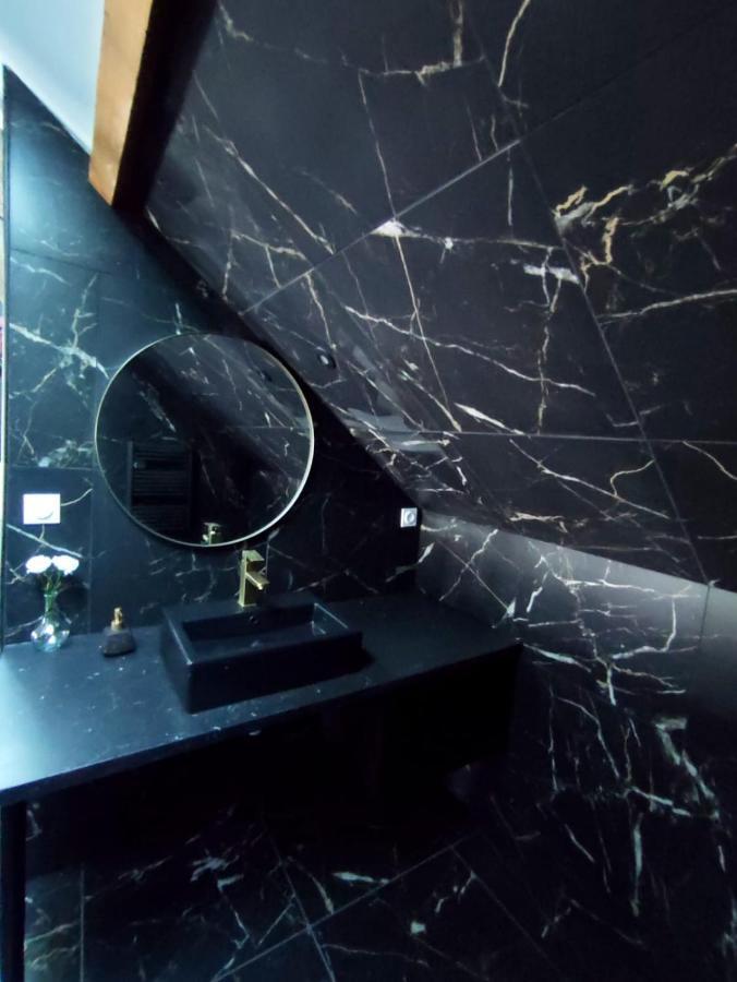 Love Room A Монтаржі Екстер'єр фото