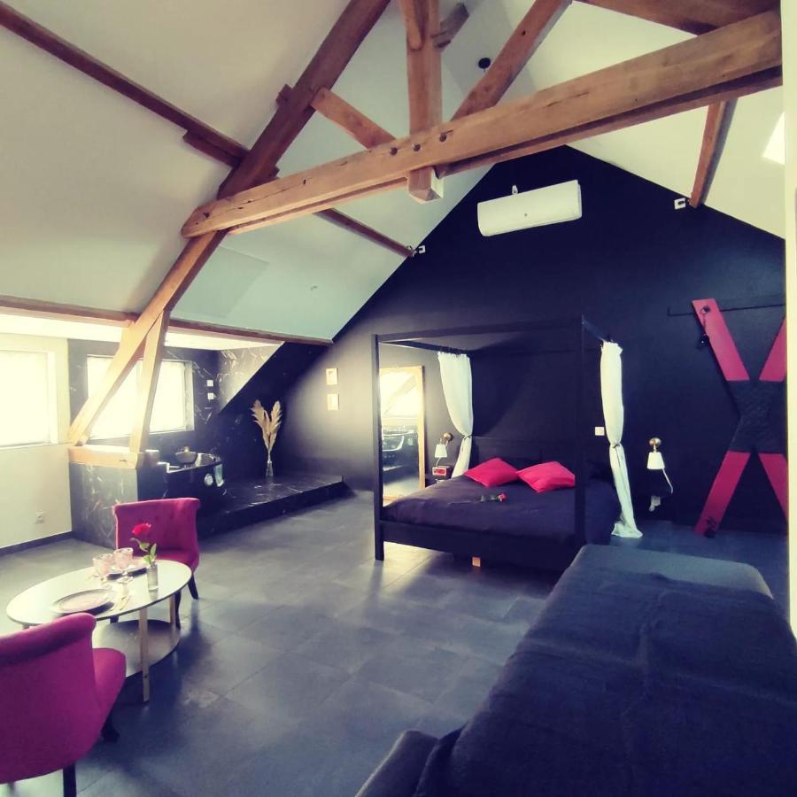 Love Room A Монтаржі Екстер'єр фото